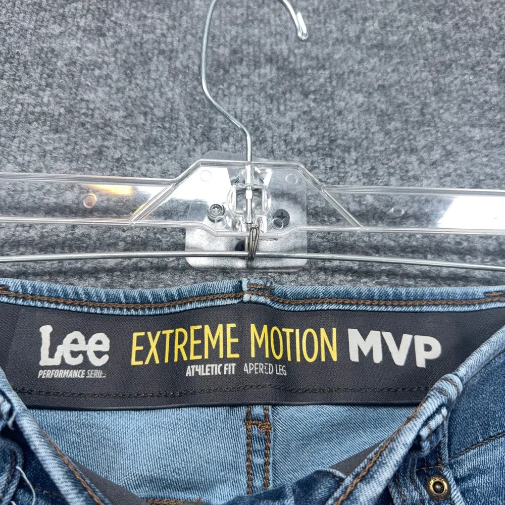 Lee Extreme Motion MVP Jeans Mens 36x34 Blue Athletic Tapered Stretch Comfort